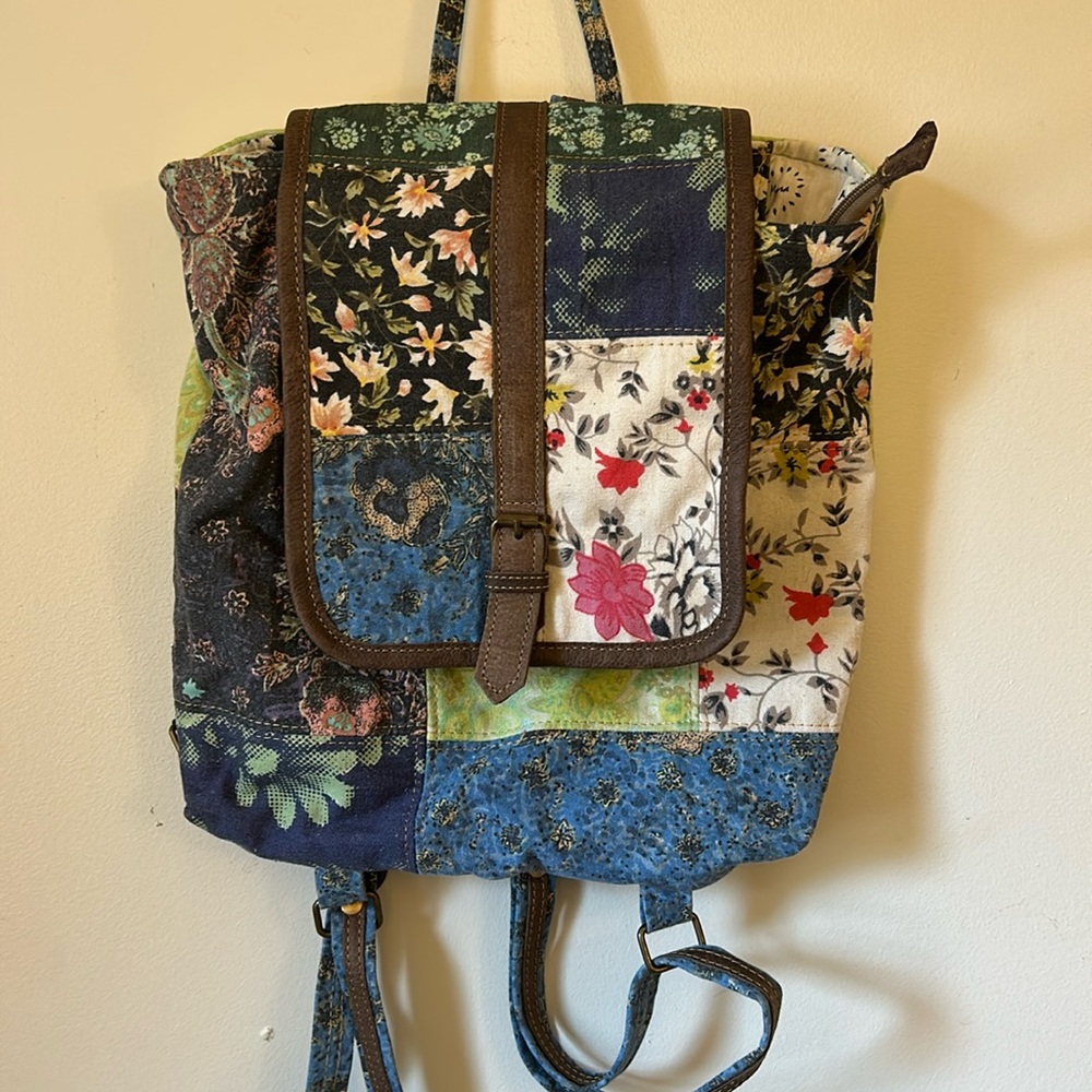 Myra backpack